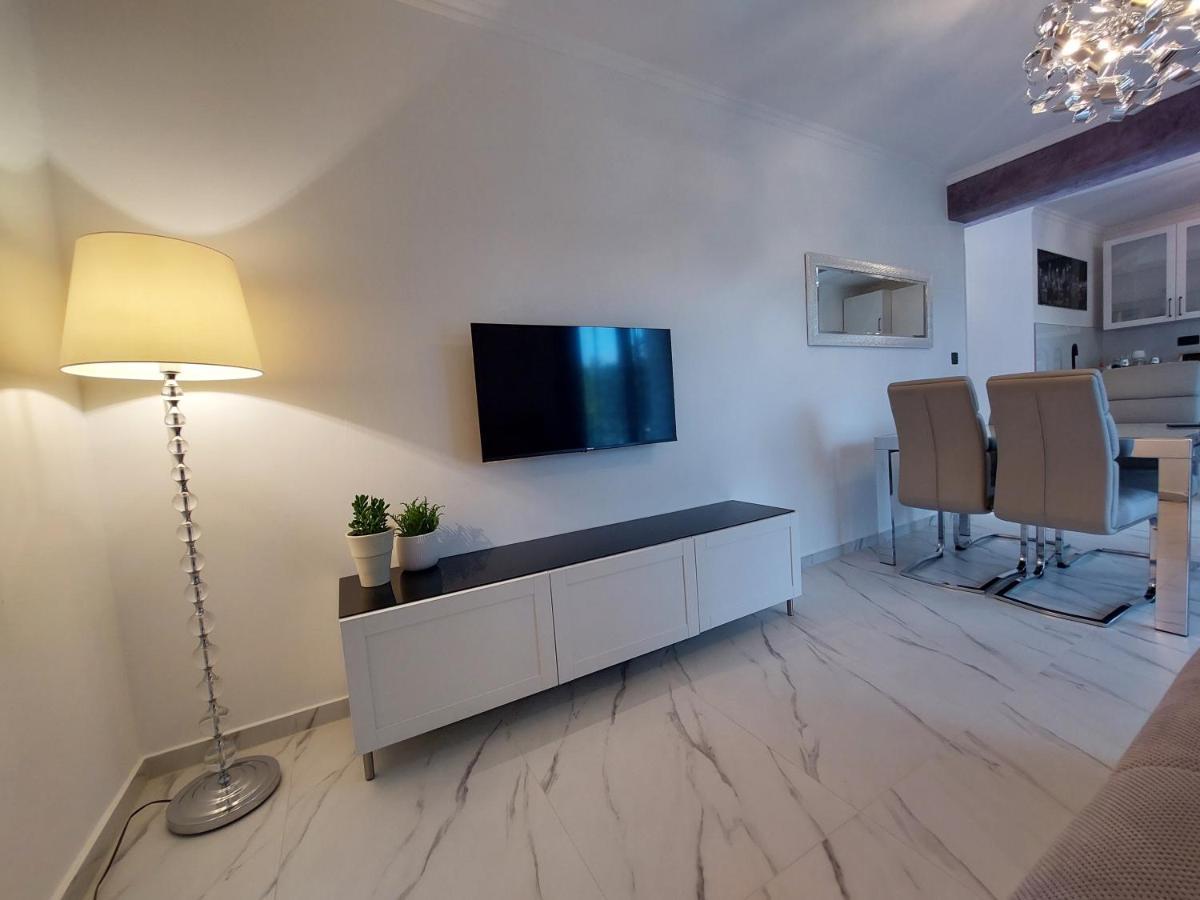 Apartments Rajna Čižići Exteriör bild